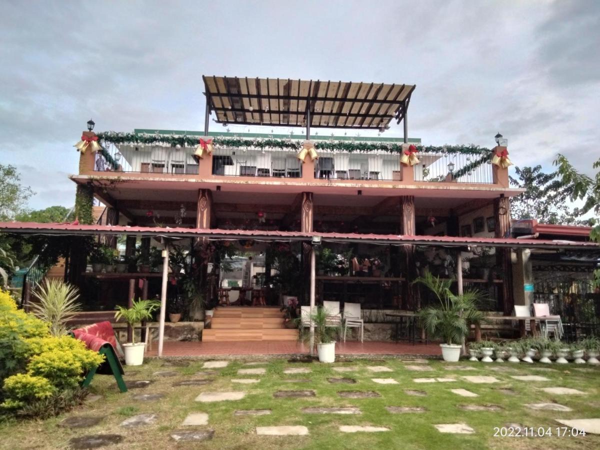 Casa De Robles Tanay Rizal Hotel Exterior foto
