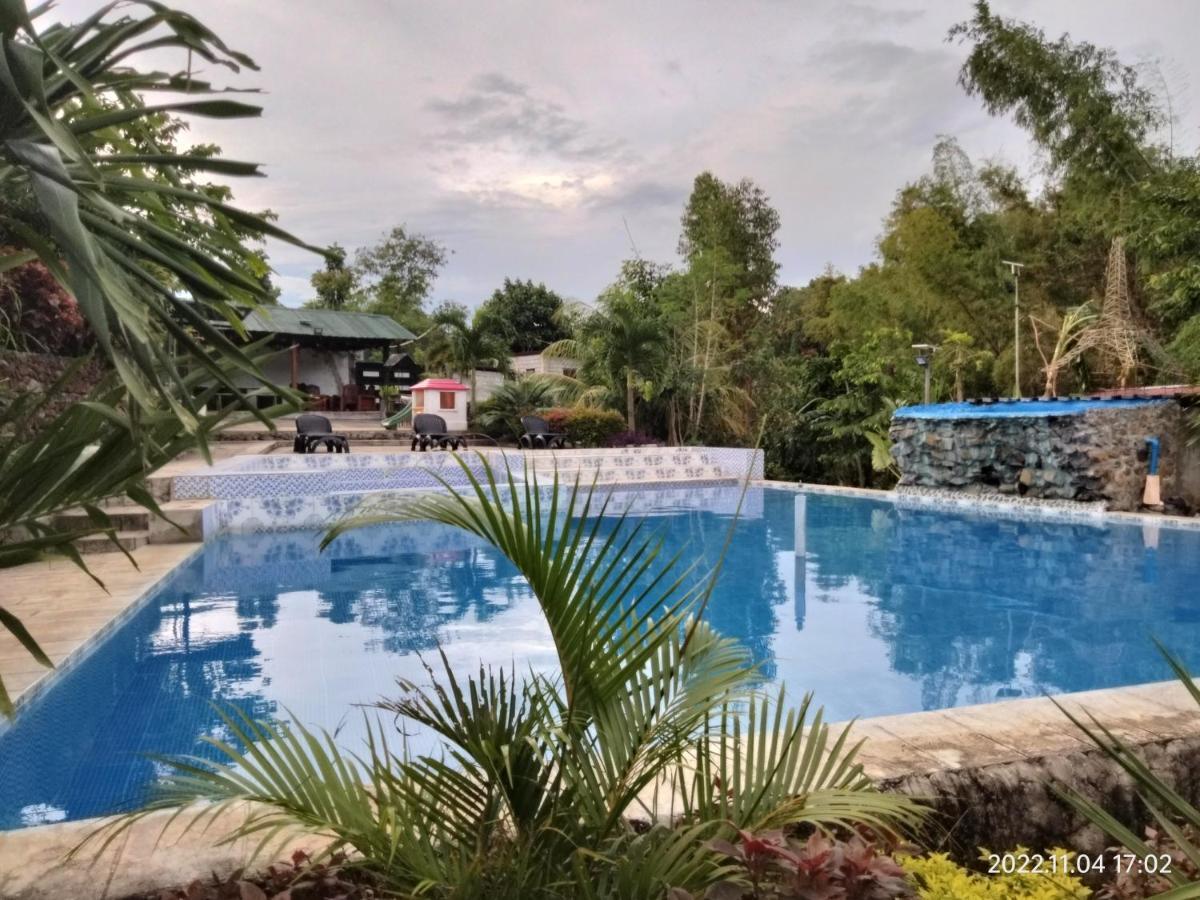 Casa De Robles Tanay Rizal Hotel Exterior foto
