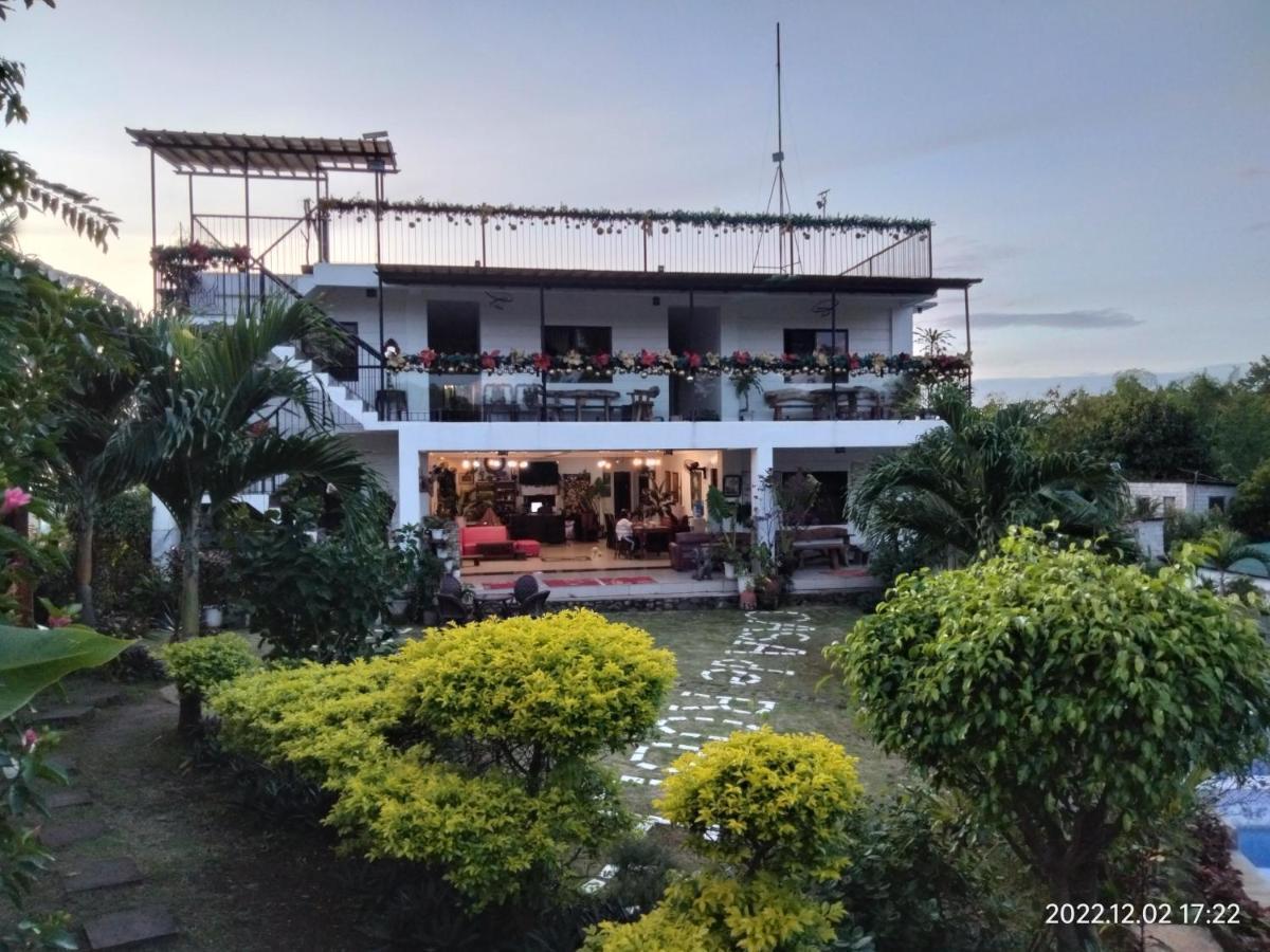 Casa De Robles Tanay Rizal Hotel Exterior foto