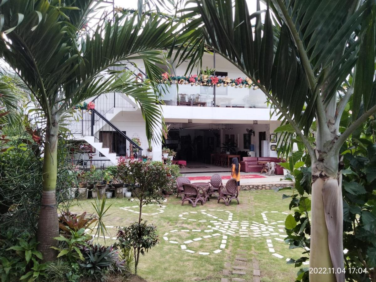 Casa De Robles Tanay Rizal Hotel Exterior foto