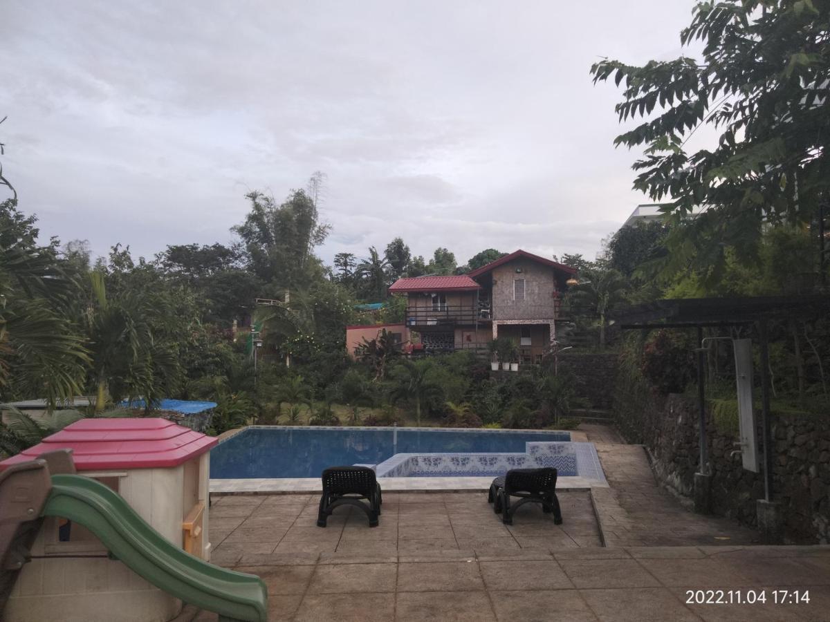 Casa De Robles Tanay Rizal Hotel Exterior foto