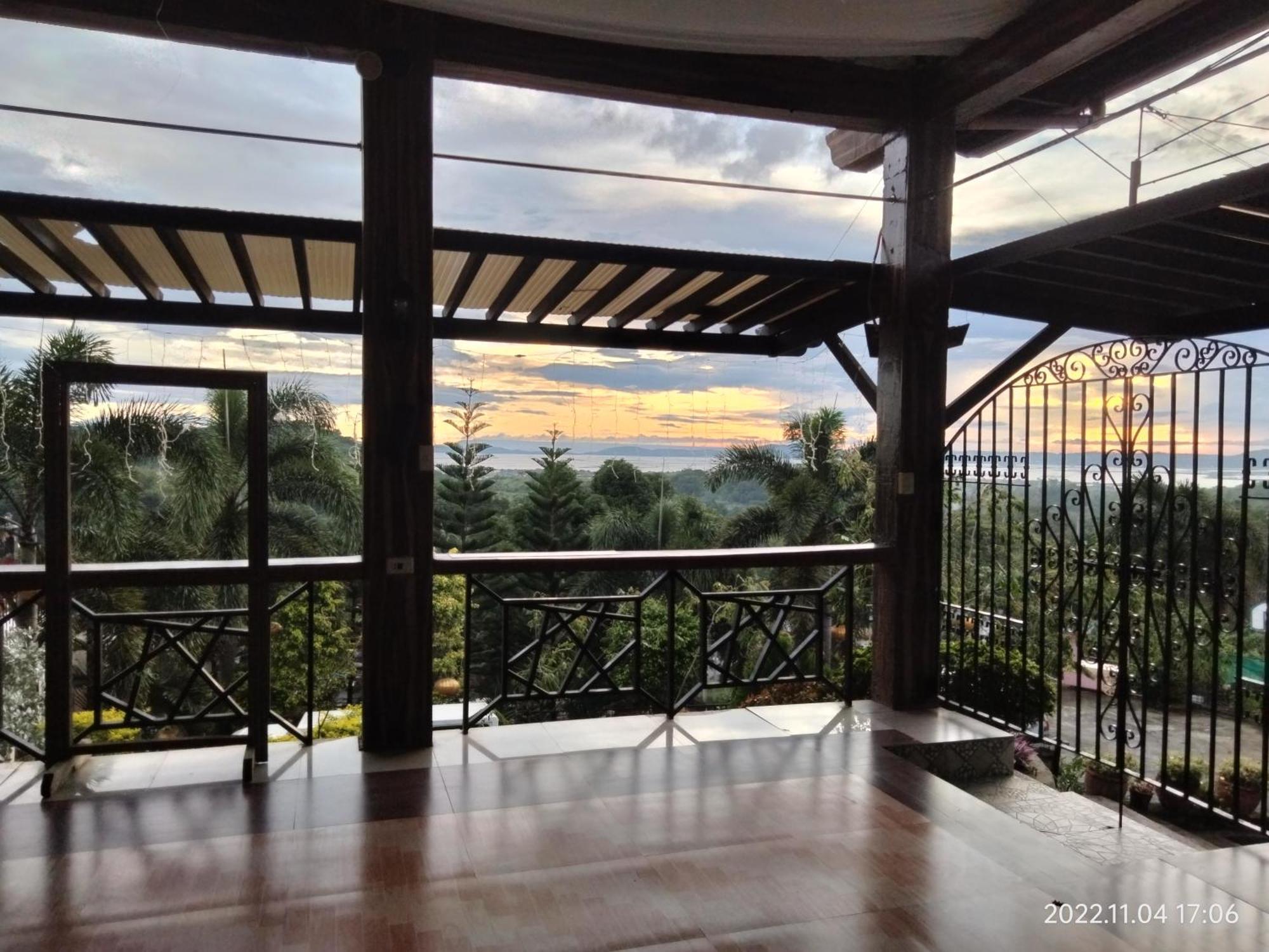 Casa De Robles Tanay Rizal Hotel Exterior foto