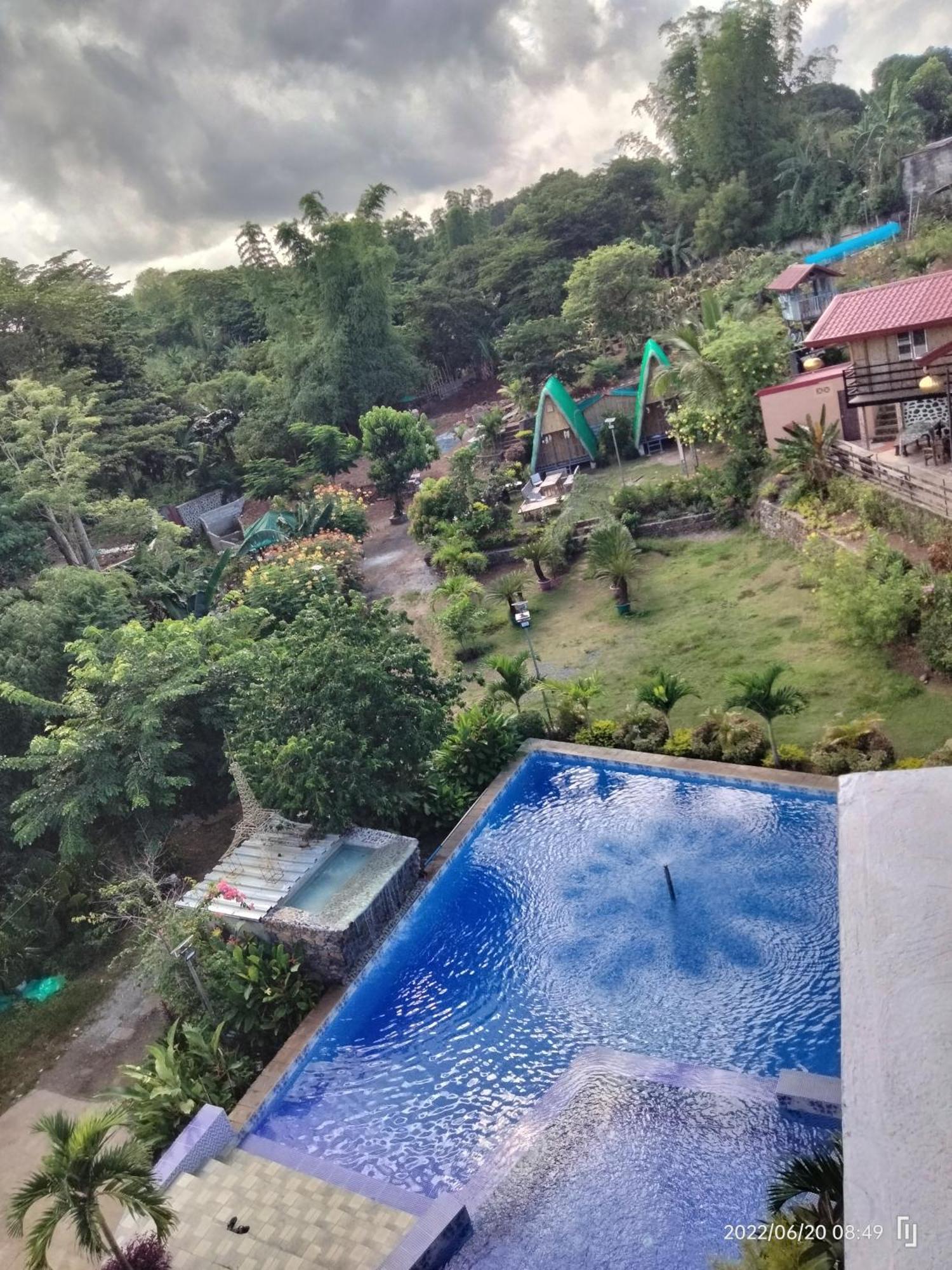 Casa De Robles Tanay Rizal Hotel Exterior foto
